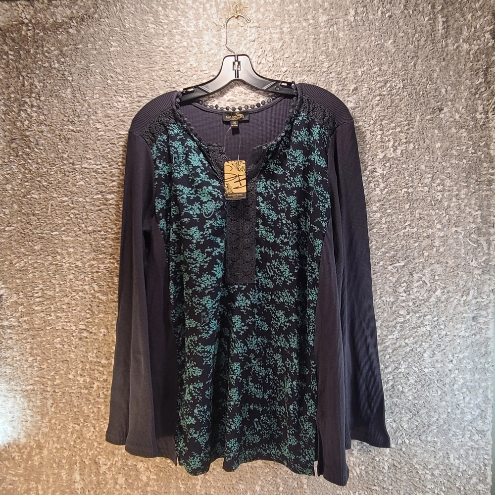 Suzanne Betro Long Bell Sleeve V-Neck Tunic Shirt Waffle Knit Medium Cotton NWT